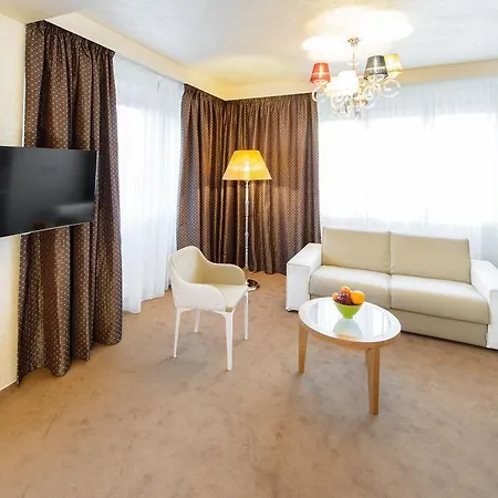 Hotel Mysterius Carnival 3*