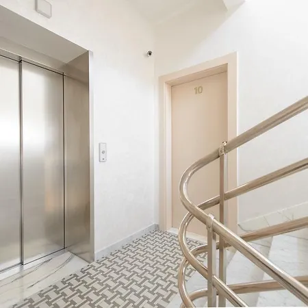 Hotel Mysterius Carnival Praga