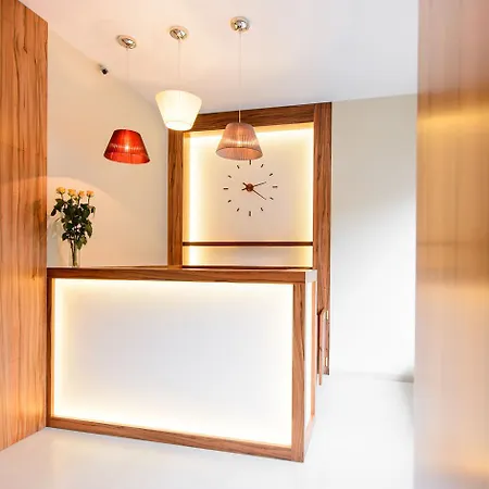 Hotel Mysterius Carnival Praga